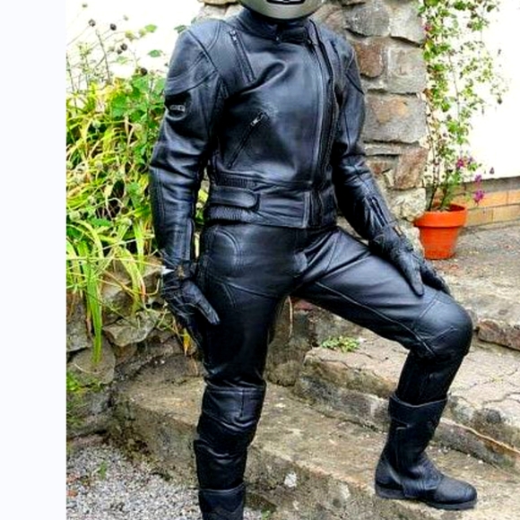Motorcycle costume  set with boots and gloves medium size like new! All new 9/10 - Picture 1 of 2
